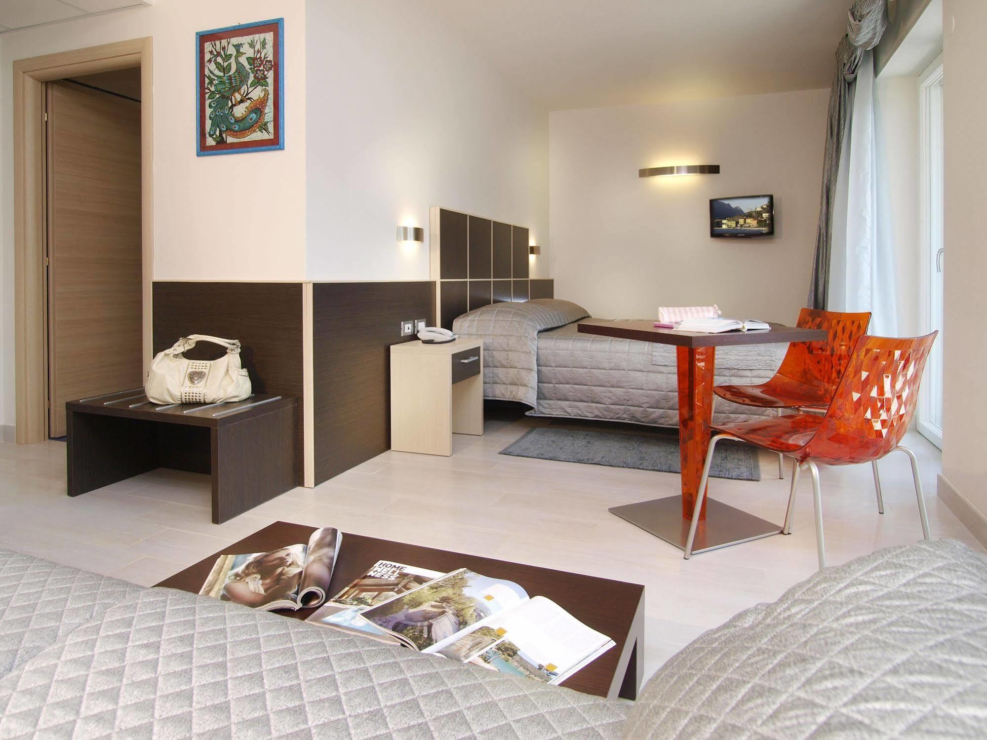 Hotel Garni Corallo Torbole Sul Garda Kültér fotó