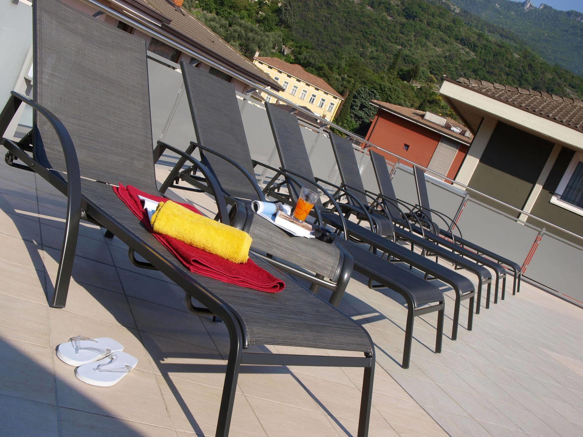 Hotel Garni Corallo Torbole Sul Garda Kültér fotó